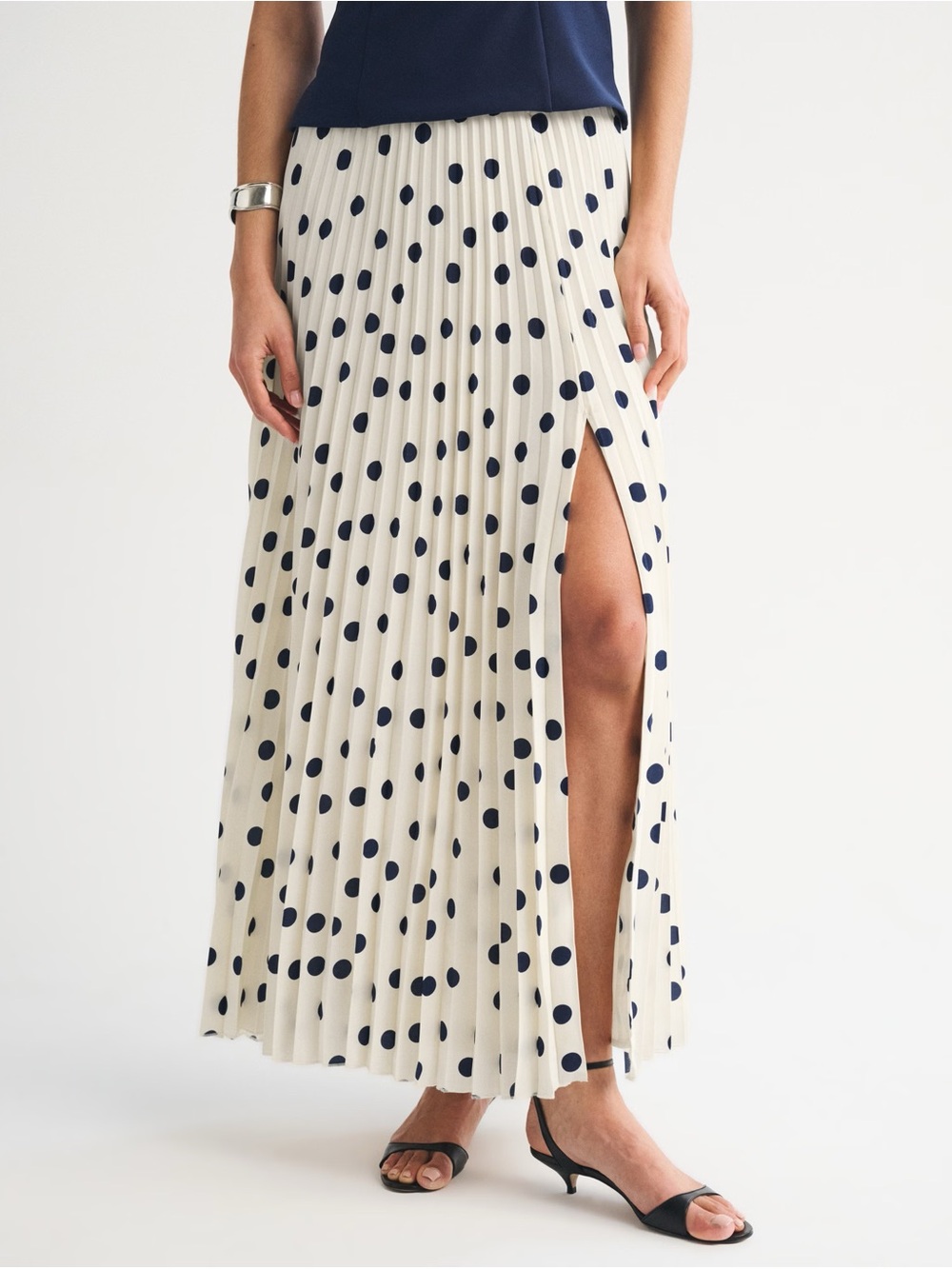 Abervrombie High Rise Pleated Maxi Skirt